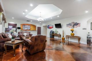 Super 8 by Wyndham Beaumont I-10 College St - 8