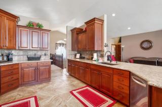 The Lakehouse - Garden City - 1