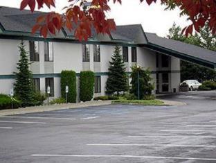 Red Lion Inn & Suites Post Falls - Post Falls - 9