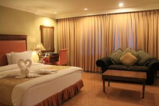 Savannah Resort Hotel - 5