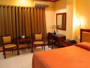 Pacific Breeze Hotel and Resort - Angeles - 2