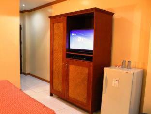 Pacific Breeze Hotel and Resort - Angeles - 1