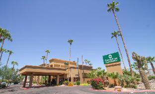 GreenTree Inn & Suites Phoenix Sky Harbor - 6