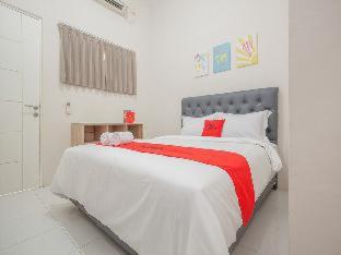 RedDoorz near Ciputra Golf Surabaya - Surabaya - 9