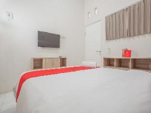 RedDoorz near Ciputra Golf Surabaya - Surabaya - 7