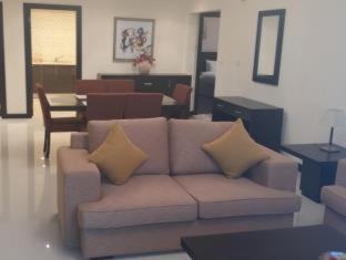 Tulip Hotel & Suites - Manama - 5