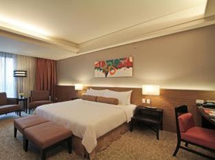 The Bellevue Manila - Manila - 2