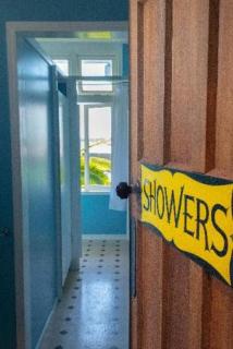Noah's Ark Backpackers - 2