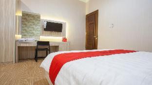 RedDoorz Syariah near Universitas Negeri Malang - Malang - 8