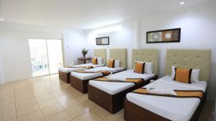 Loreland Farm Resort - 9