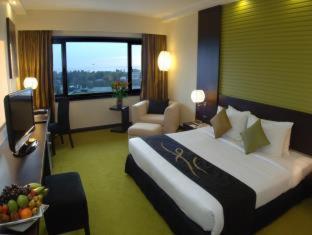 Cinnamon Lakeside - Colombo - 2