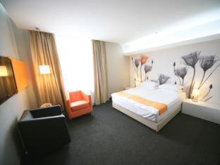City Park Hotel by CHM - Bila Cerkva - 4