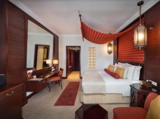 Ajman Hotel & Villas by Blazon Hotels - Ajman - 4