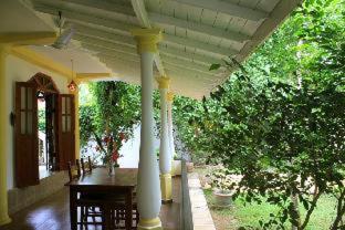 Dionis Villa - Unawatuna - 2