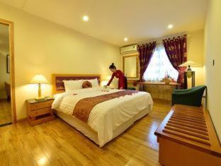 Hanoi Golden Sunshine Villa Hotel and Travel - Hanoi - 2