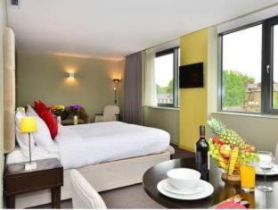 Axiom Park Hotel - London - 9