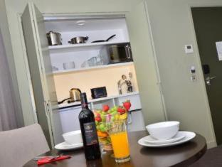 Axiom Park Hotel - London - 3