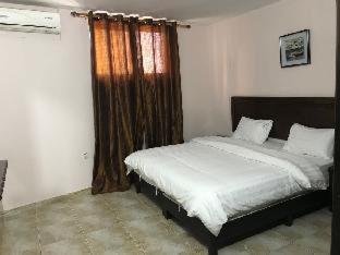 Al Fawanes Hotel Apartments - 9