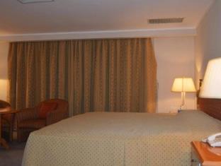 Carlton Tower Hotel Kuwait - 5