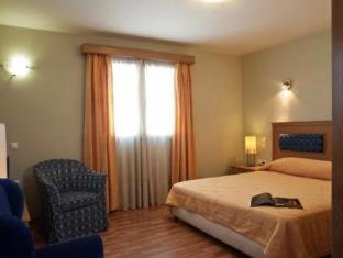 Parnon Hotel - Athens - 4