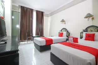 Akur Hotel Malioboro Mitra RedDoorz - Yogyakarta - 9