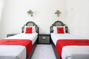 Akur Hotel Malioboro Mitra RedDoorz - Yogyakarta - 6