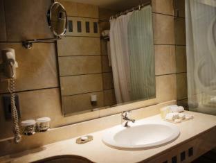 City Seasons Hotel & Suites Muscat - Muscat - 5