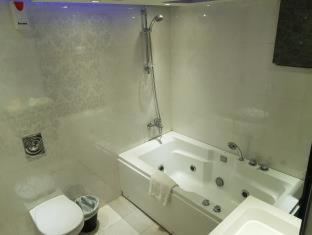 Kuwait Continental Hotel - 3