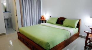 Euro Boutique Hotel - Chumphon - 1