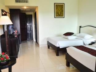 Almond Hotel Sothearos - Phnom Penh - 7