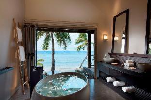 Tadrai Island Resort - Mana Island - 5