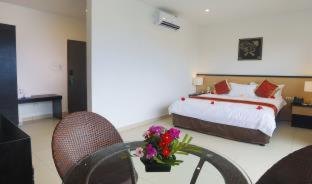 Lander's Bay Resort - 6