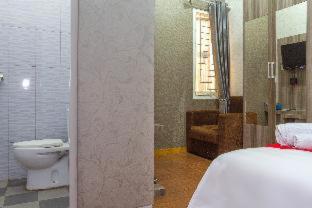 RedDoorz Plus near IPDN - Sumedang - 8