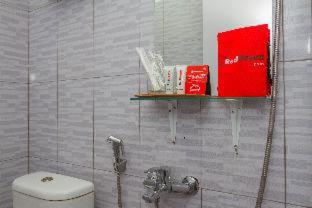 RedDoorz Plus near IPDN - Sumedang - 4