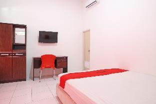 RedDoorz near Terminal Tirtonadi - 4