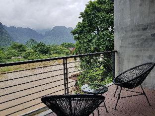 Inthira Vangvieng - 8