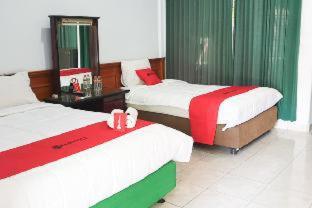 RedDoorz near Bojonegoro Train Station - Bojonegoro - 4