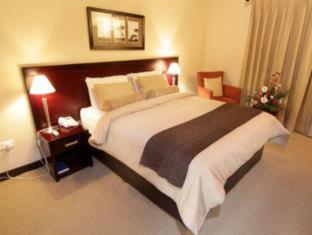 Cresta Riley's Hotel - Maun - 8