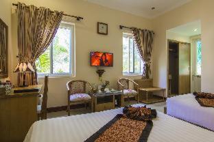 Huong Phong Ho Coc Beach Resort - 5