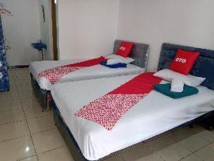 RedDoorz Syariah At Cibadak Sukabumi - Sukabumi - 8