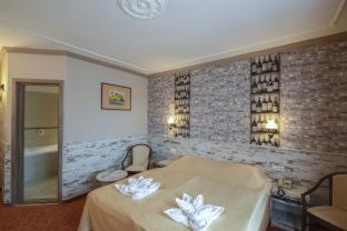 Hotel Korona Wellness, Rendezvény és Borszálloda - 4