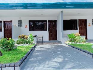 Cave Beach Resort Boutique Luxury Accomodation - Dingalan - 6