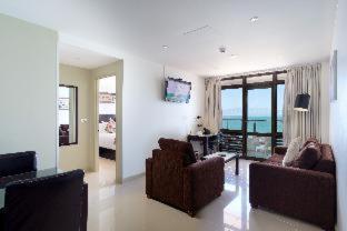 Ramada Suites by Wyndham Wailoaloa Beach Fiji - Nadi - 5