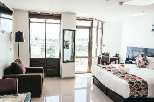 Ramada Suites by Wyndham Wailoaloa Beach Fiji - Nadi - 4