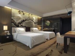 朗逸商务酒店 Warm Yes Hotel-广交会期间提供免费穿梭巴士 - 1
