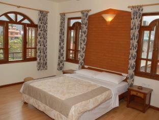 Vardan Resort n' Apartment - Pokhara - 5