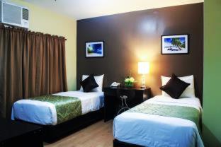 The Studio 18 Residences - 4
