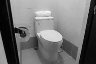 RedDoorz Plus at MM Hotel Las Pinas former RedDoorz Plus Near Bamboo Organ - Manila - 4