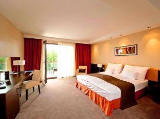Abacus Business & Wellness Hotel - Herceghalom - 8