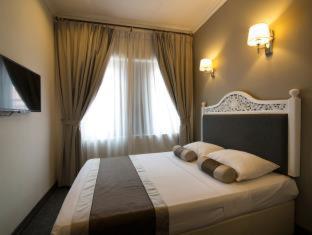 The Inn at Temple Street - 2